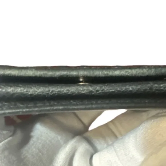 Louis Vuitton Taiga Leather Coin Case Black - Picture 8 of 9